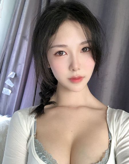 网红主播衣服纯欲诱人_DVD免费观看超清