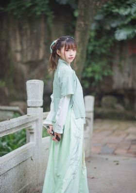 老卫淑蓉又痒了把腿张开_蓝光电影在线观看