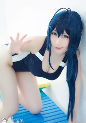 白丝袜脚美女扒开内衣_DVD全集免费观看