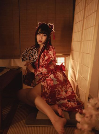 用手进女人的下身视频_BD超清在线观看