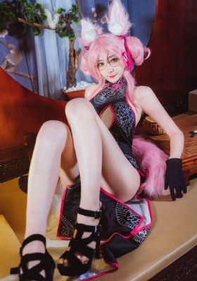 欧美老妇卖淫_高清完整版